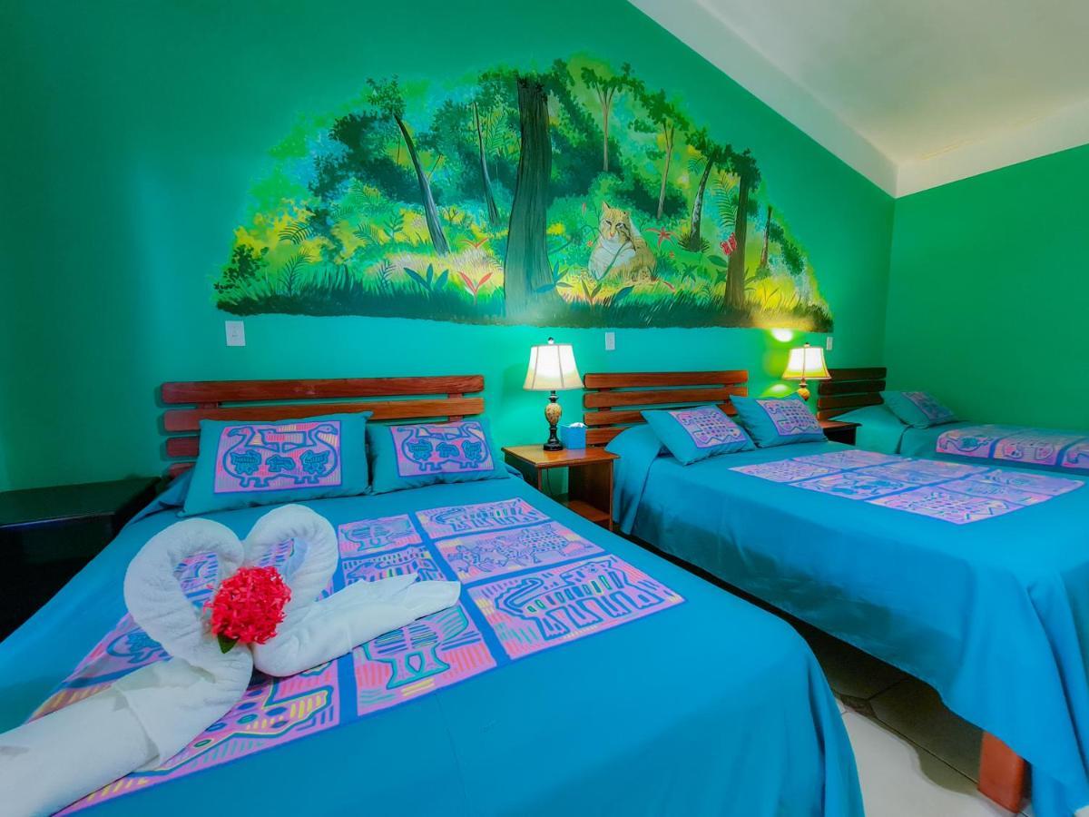 Las Lajas Beach Resort Extérieur photo